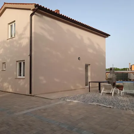 Quiete Riviera Βίλα